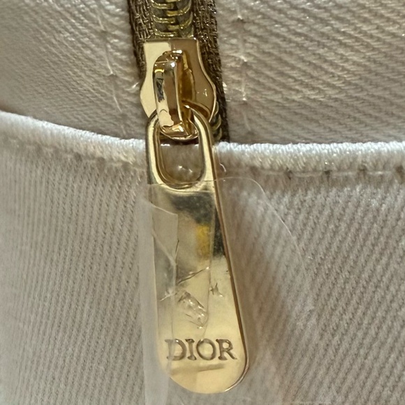 DIOR NIB Creme White Denim Cosmetic Case Pouch Makeup Bag Metallic Gold LOGO - Picture 4 of 5